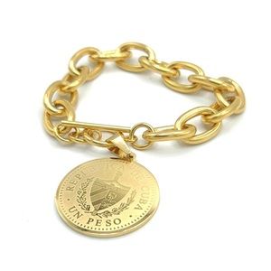 Toggle bracelet with Coin